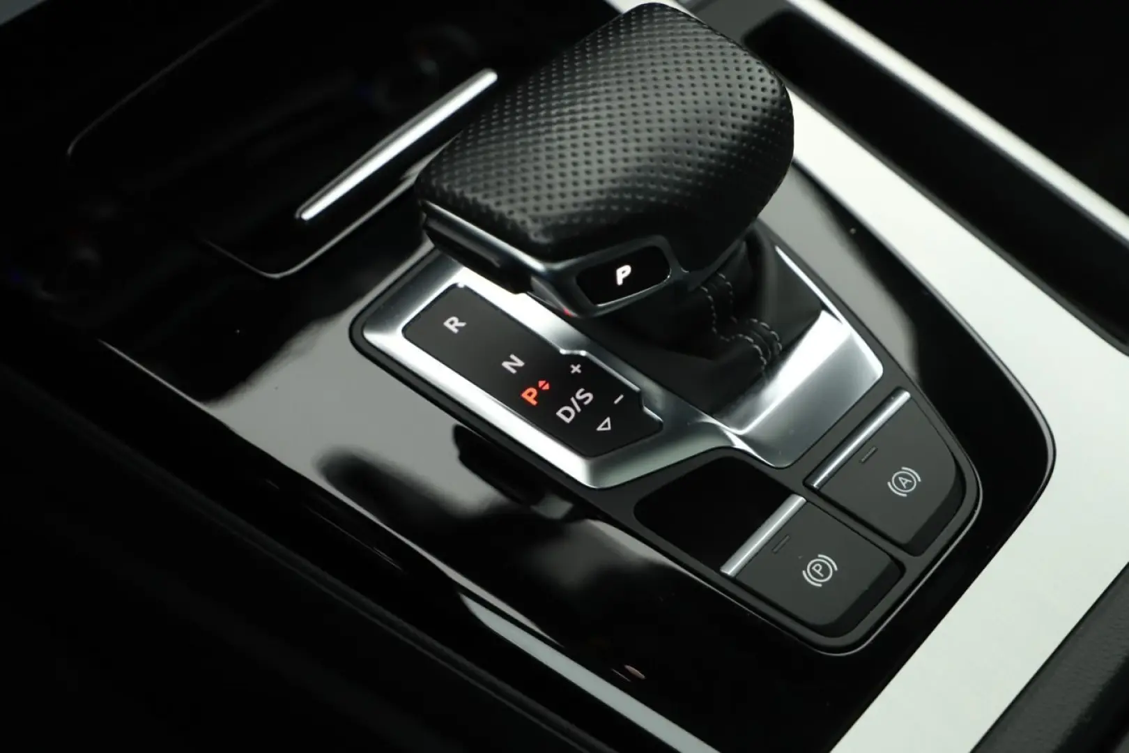 Q5 40 TDI Q S tronic S line LED Standhzg. Navi A