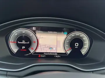 Q5 2.0 TDI Sportback S Line Matrix Pano AHK 40 T