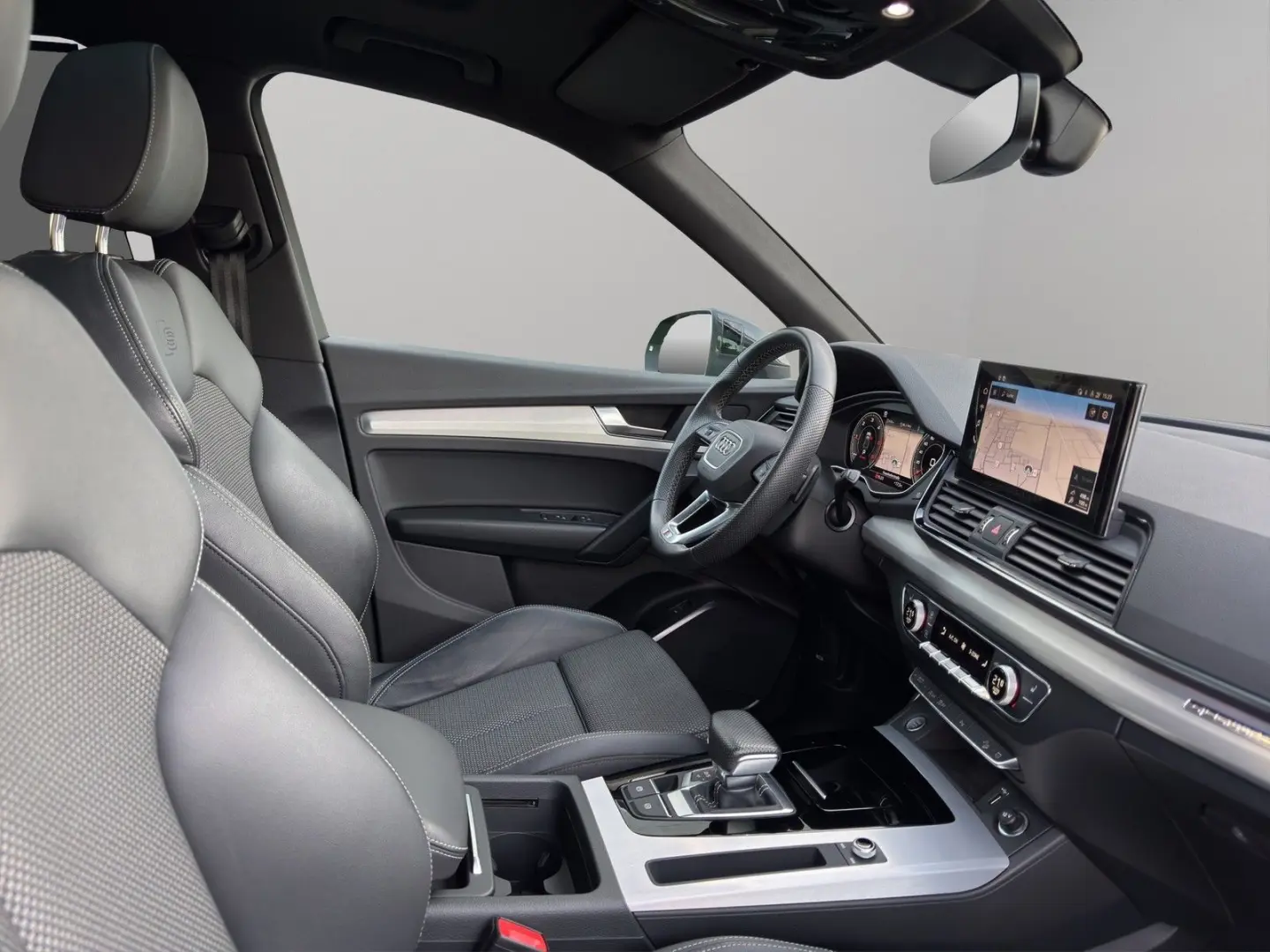 Q5 2.0 TDI Sportback S Line Matrix Pano AHK 40 T