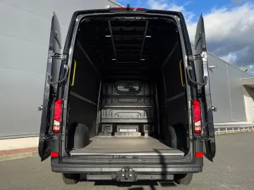 Crafter Kasten 35 L4H3 NAV SITZHZ AHK DAB KAMERA