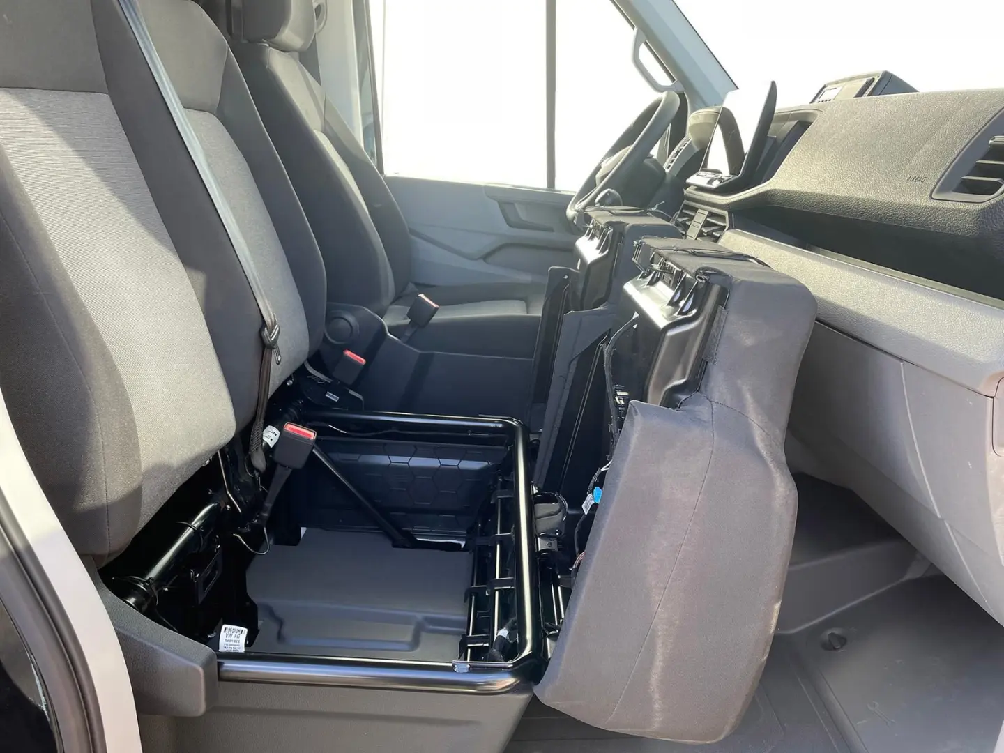 Crafter Kasten 35 L4H3 NAV SITZHZ AHK DAB KAMERA