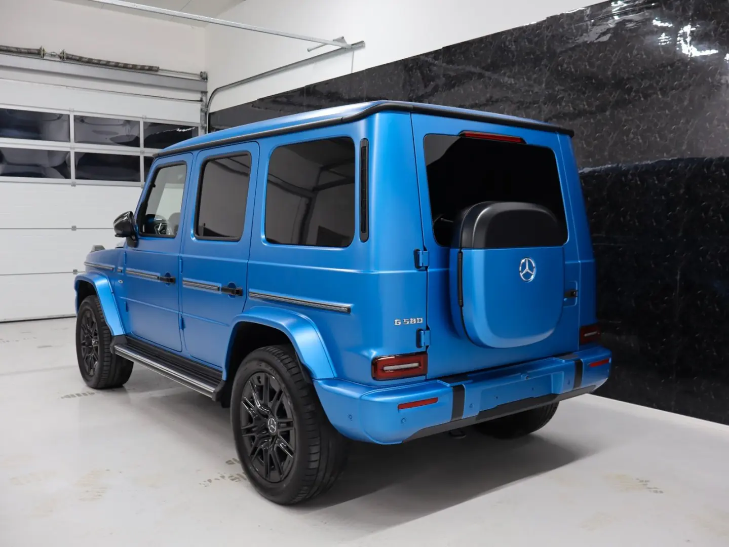 G 580 EQ  Edition ONE  AMG MAGNO BLAU