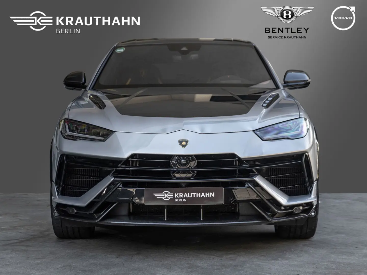 Urus Performante Full Carbon PPF Akrapovic 23
