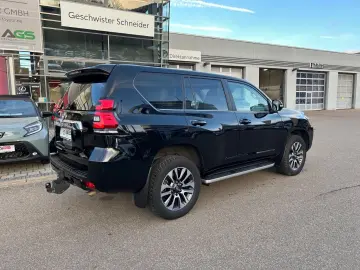 Land Cruiser 2.8 D-4D EXECUTIVE GELÄNDE beige