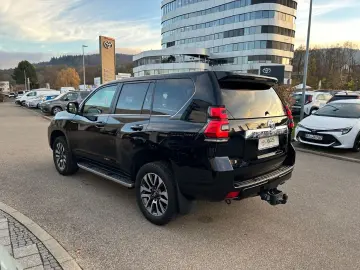 Land Cruiser 2.8 D-4D EXECUTIVE GELÄNDE beige