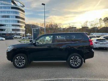 Land Cruiser 2.8 D-4D EXECUTIVE GELÄNDE beige