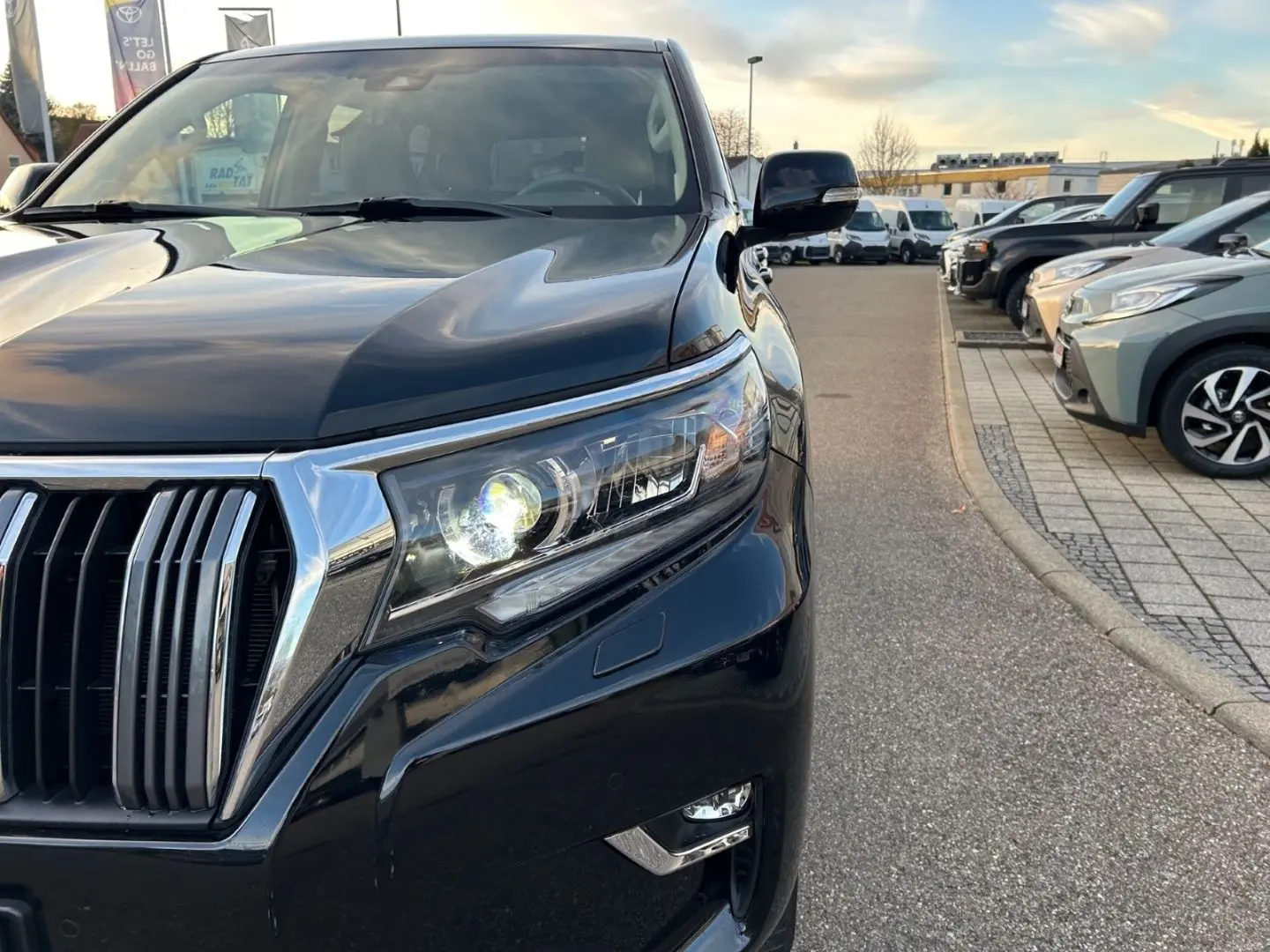 Land Cruiser 2.8 D-4D EXECUTIVE GELÄNDE beige