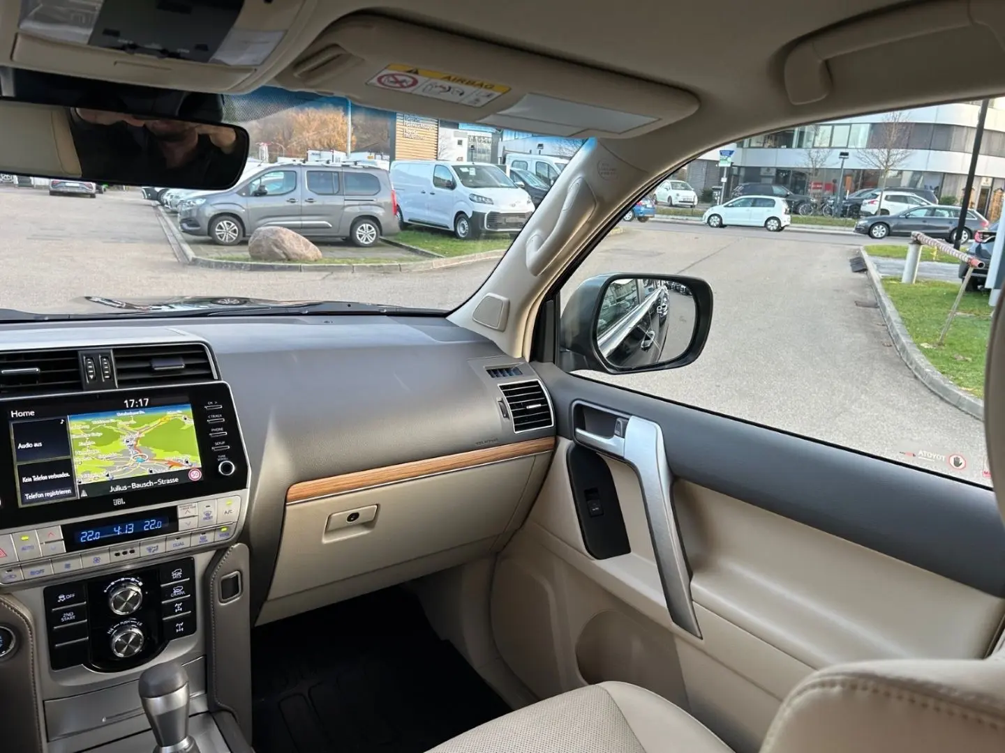 Land Cruiser 2.8 D-4D EXECUTIVE GELÄNDE beige