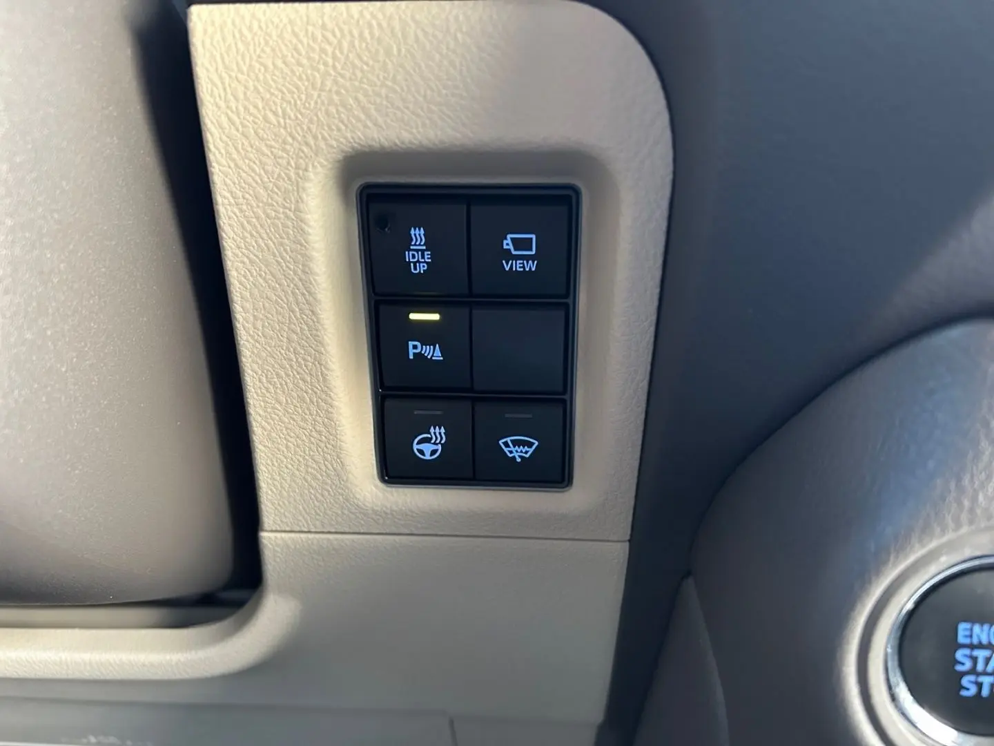 Land Cruiser 2.8 D-4D EXECUTIVE GELÄNDE beige