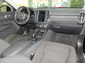 XC40 Recharge T4 Essential Klima Navi