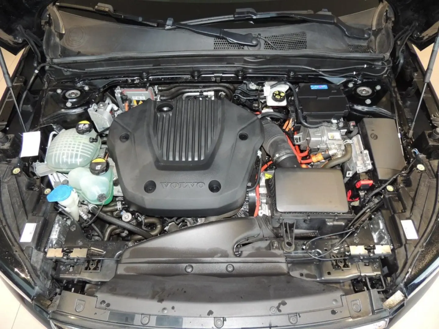 XC40 Recharge T4 Essential Klima Navi