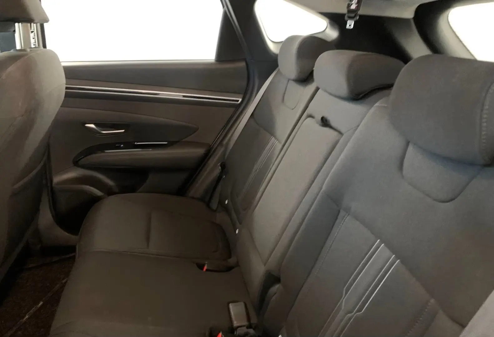 Tucson Hybrid 4WD NAVI LED 19  KAMERA DAB