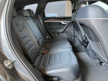 Touareg Elegance Elegance eHyb. Pano HuD Leder A