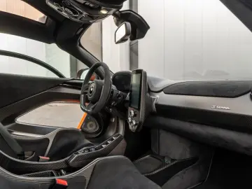 Senna - Ventura Orange - Full PFF - 1 of 500