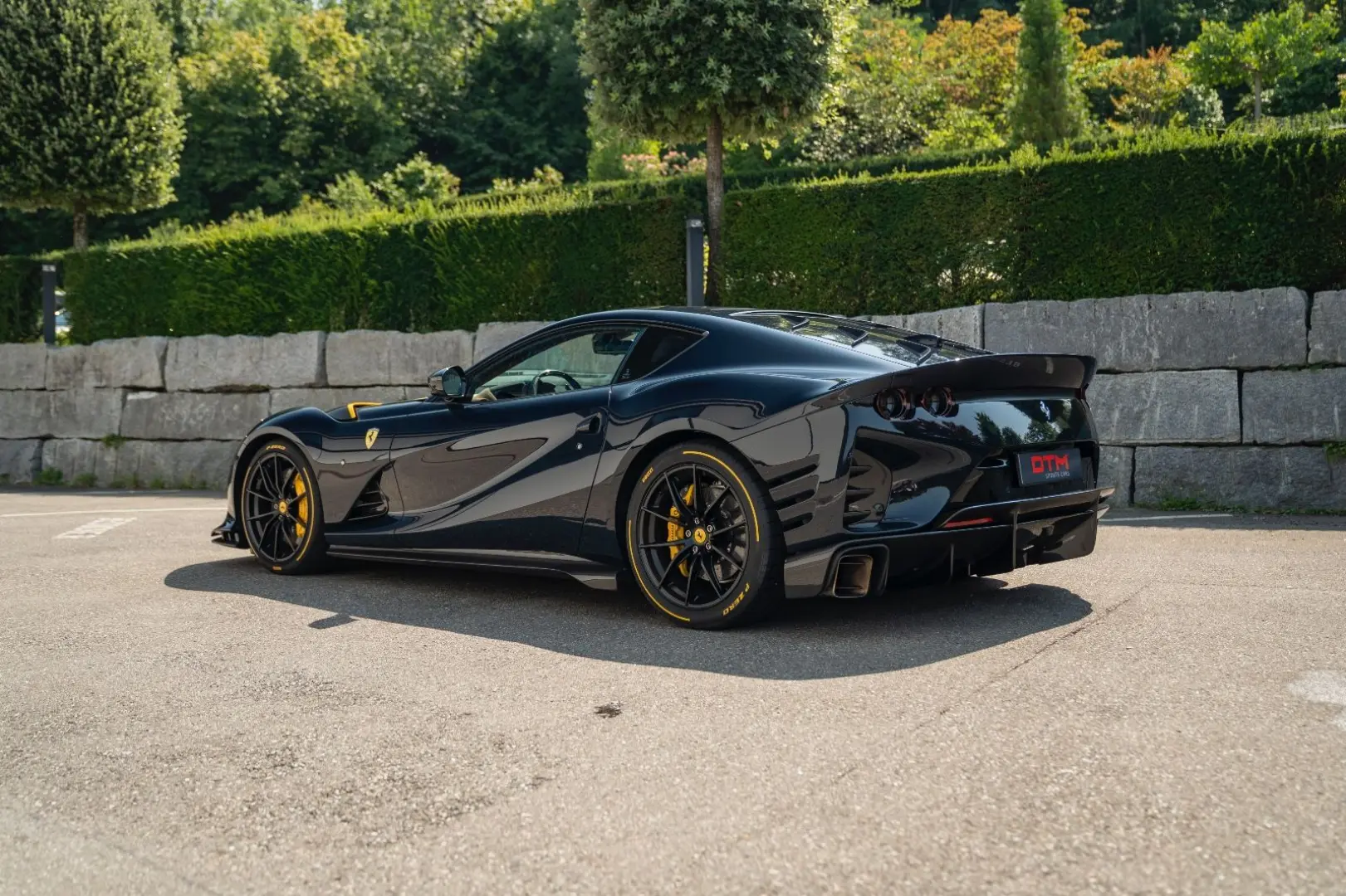 812 6.5 V12 Competizione DCT