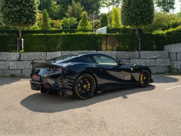 812 6.5 V12 Competizione DCT