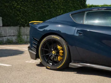 812 6.5 V12 Competizione DCT