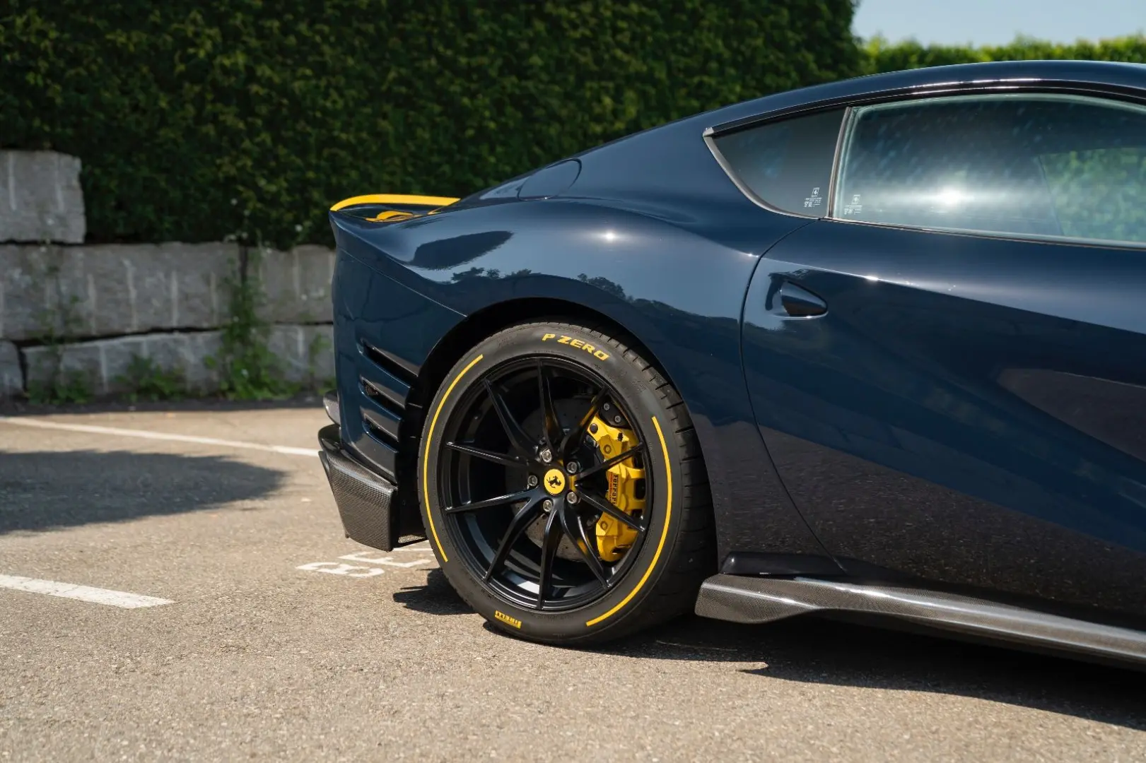 812 6.5 V12 Competizione DCT