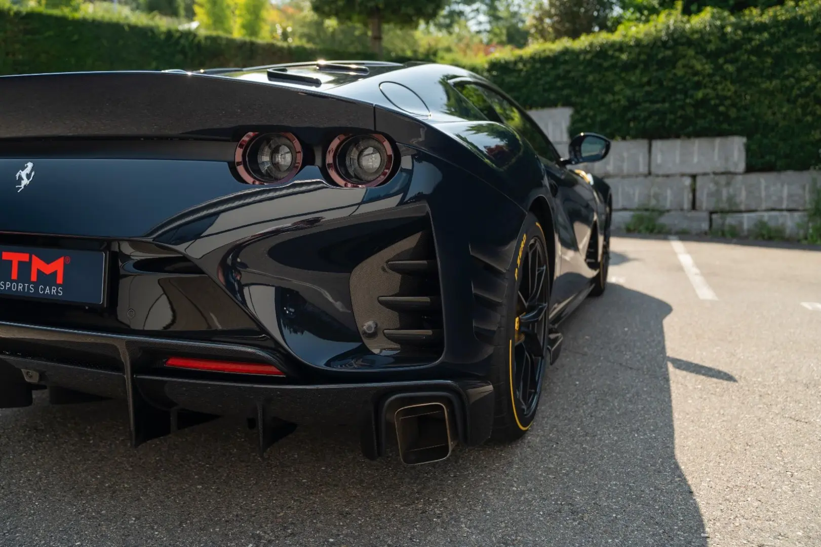 812 6.5 V12 Competizione DCT