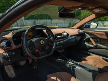 812 6.5 V12 Competizione DCT