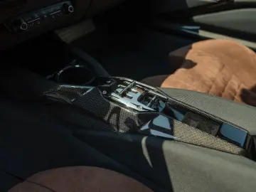 812 6.5 V12 Competizione DCT