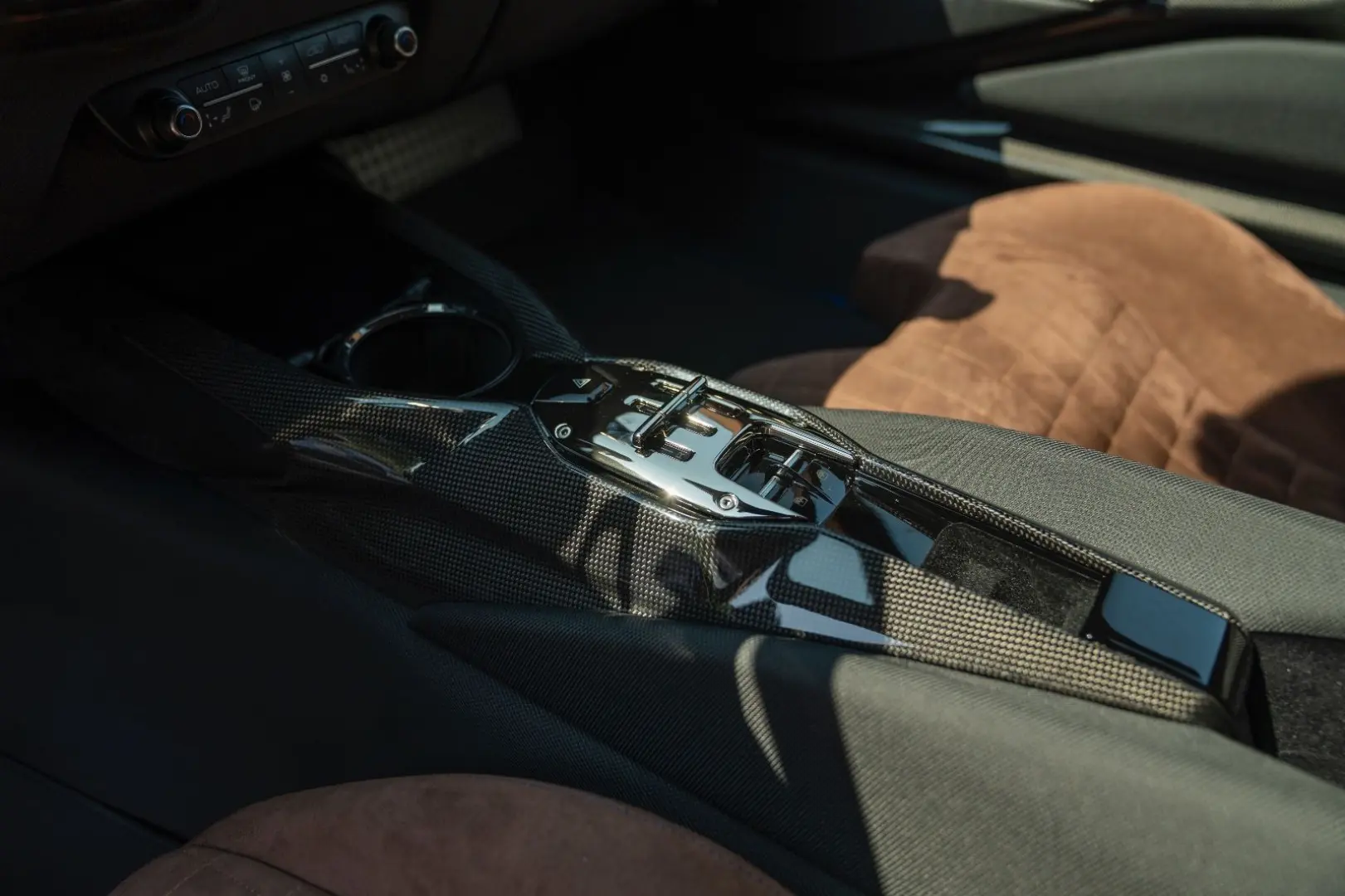 812 6.5 V12 Competizione DCT