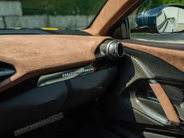 812 6.5 V12 Competizione DCT