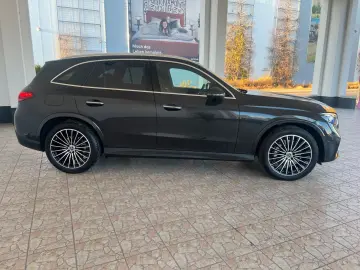 GLC 300 d 4M AMG Line Pano-Dach Distronic Kamera