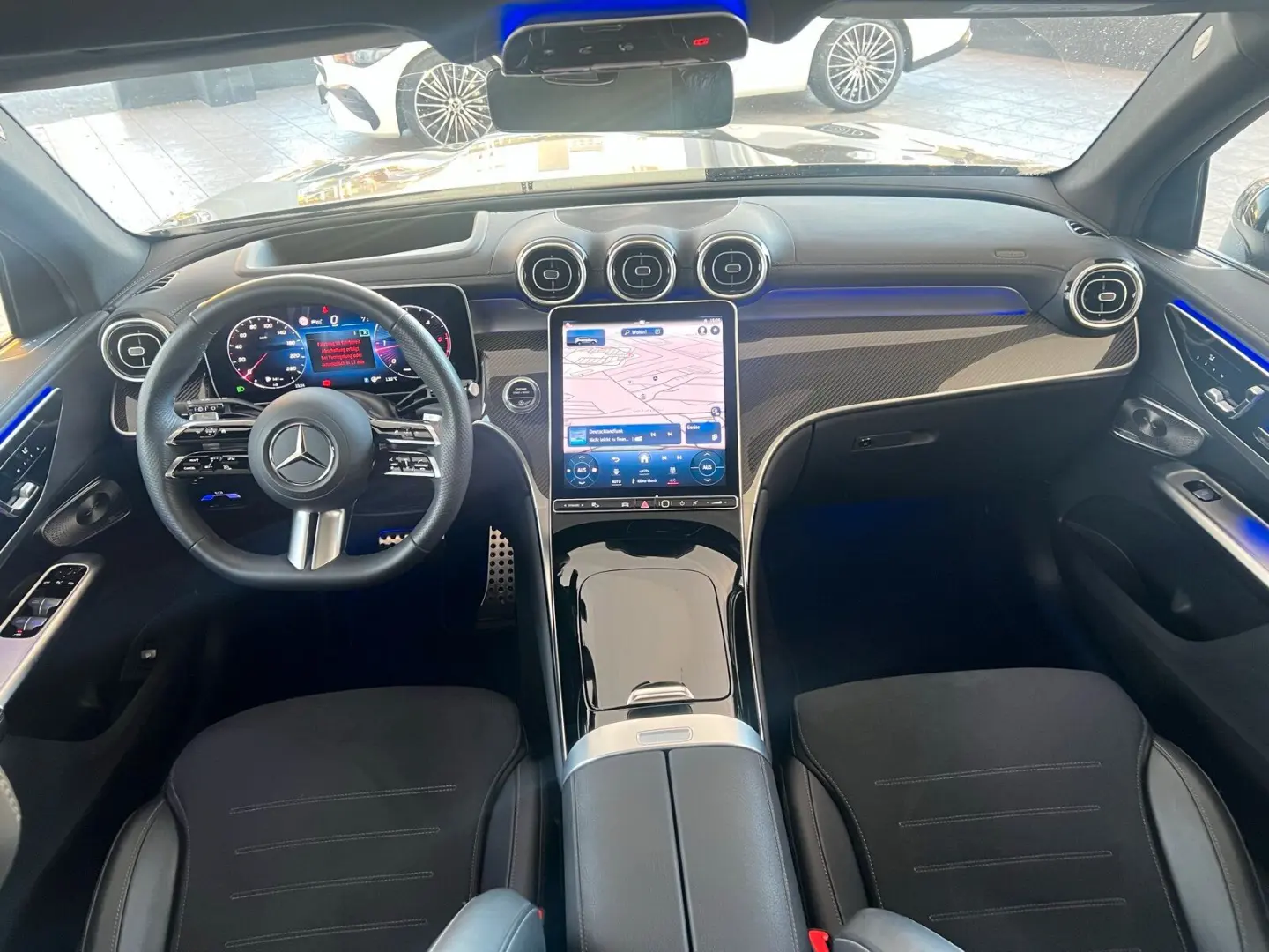 GLC 300 d 4M AMG Line Pano-Dach Distronic Kamera