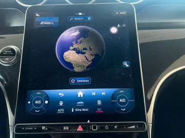 GLC 300 d 4M AMG Line Pano-Dach Distronic Kamera