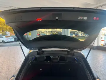 GLC 300 d 4M AMG Line Pano-Dach Distronic Kamera