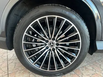 GLC 300 d 4M AMG Line Pano-Dach Distronic Kamera