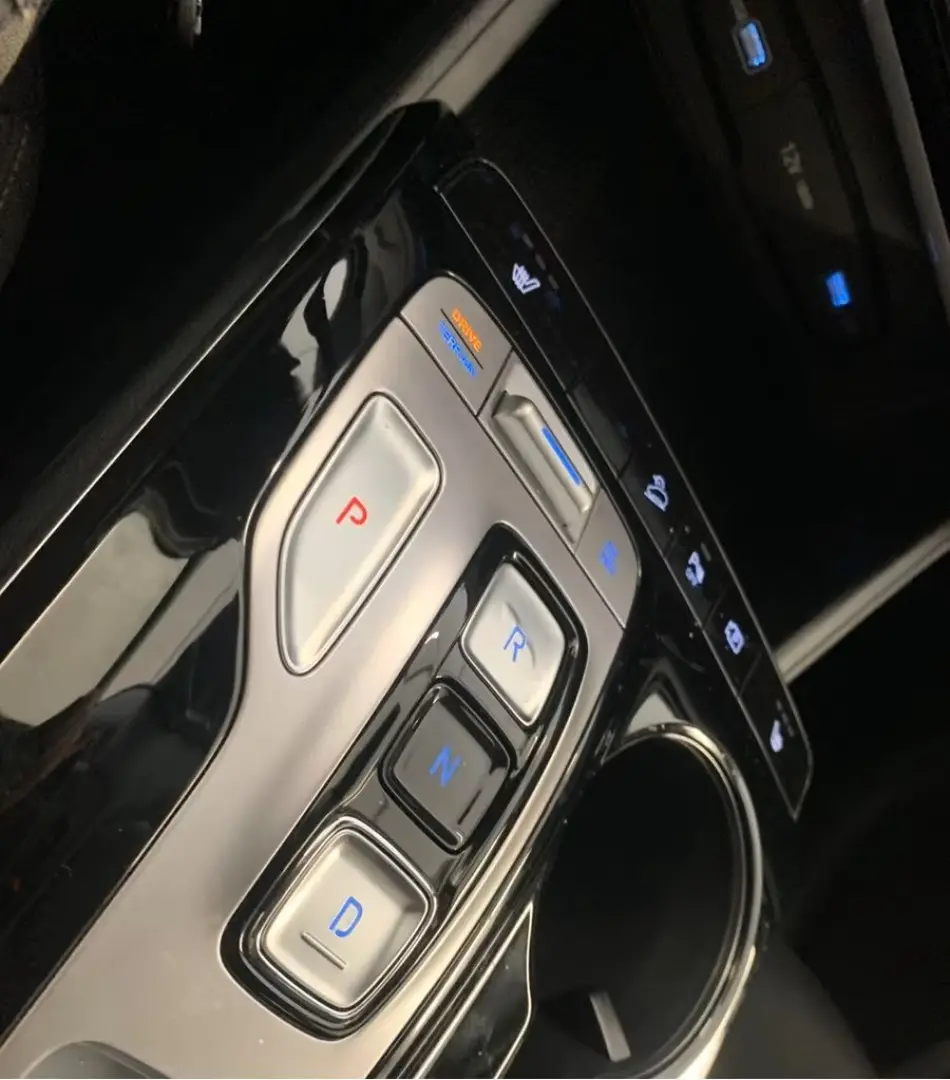 Tucson Hybrid 4WD NAVI LED 19  KAMERA DAB