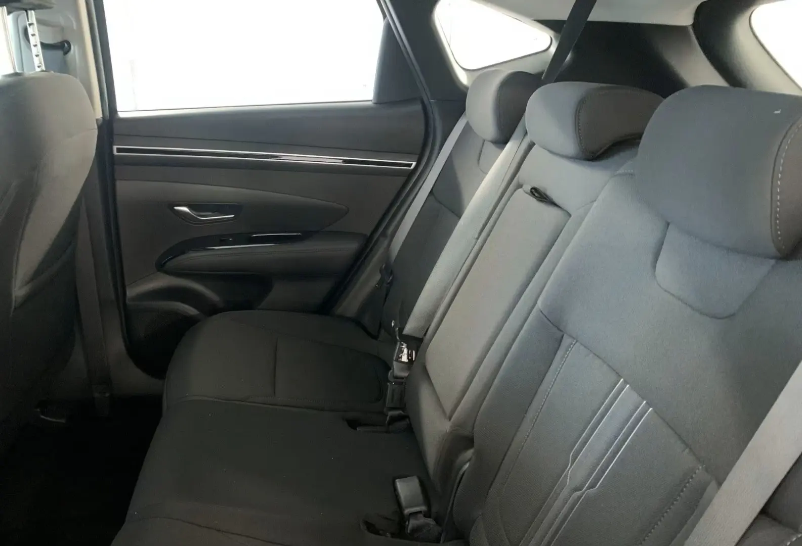 Tucson Hybrid 4WD NAVI LED 19  KAMERA DAB