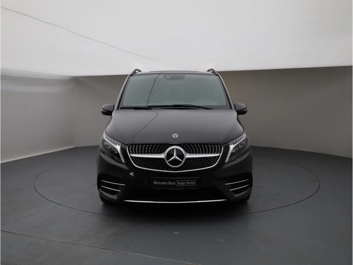 V 220 d AMG 7Sitze AHK ILS Navi RfKam 19Zoll