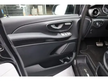 V 220 d AMG 7Sitze AHK ILS Navi RfKam 19Zoll