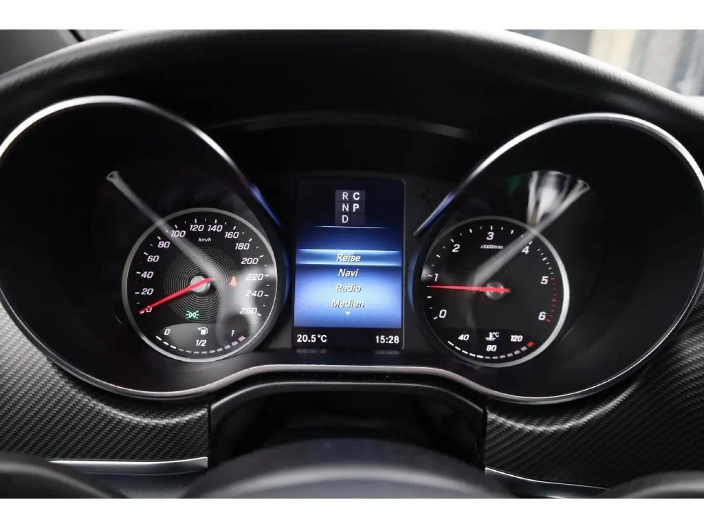 V 220 d AMG 7Sitze AHK ILS Navi RfKam 19Zoll