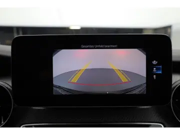 V 220 d AMG 7Sitze AHK ILS Navi RfKam 19Zoll