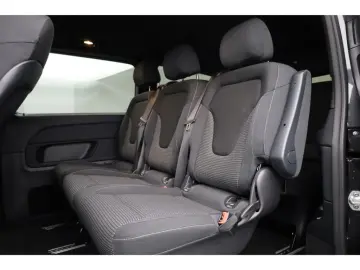 V 220 d AMG 7Sitze AHK ILS Navi RfKam 19Zoll