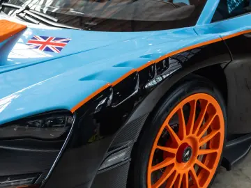 Senna LM  Gulf Edition 1 of 20  Straßenzulassung