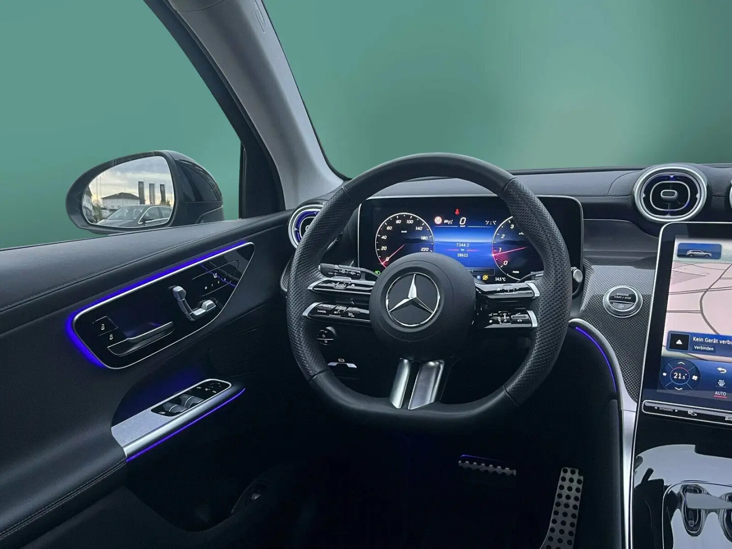 GLC 300 4M AMG NIGHT AHK DISTRO PANO 360  MEMORY