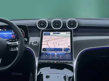 GLC 300 4M AMG NIGHT AHK DISTRO PANO 360  MEMORY