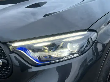 GLC 300 4M AMG NIGHT AHK DISTRO PANO 360  MEMORY