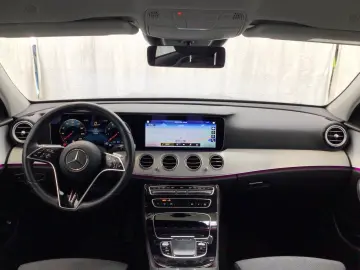 E 200 AVANTG NIGHT BUSI FAP KEYLGO 360  LED WDGS