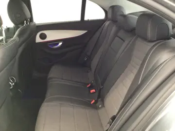 E 200 AVANTG NIGHT BUSI FAP KEYLGO 360  LED WDGS