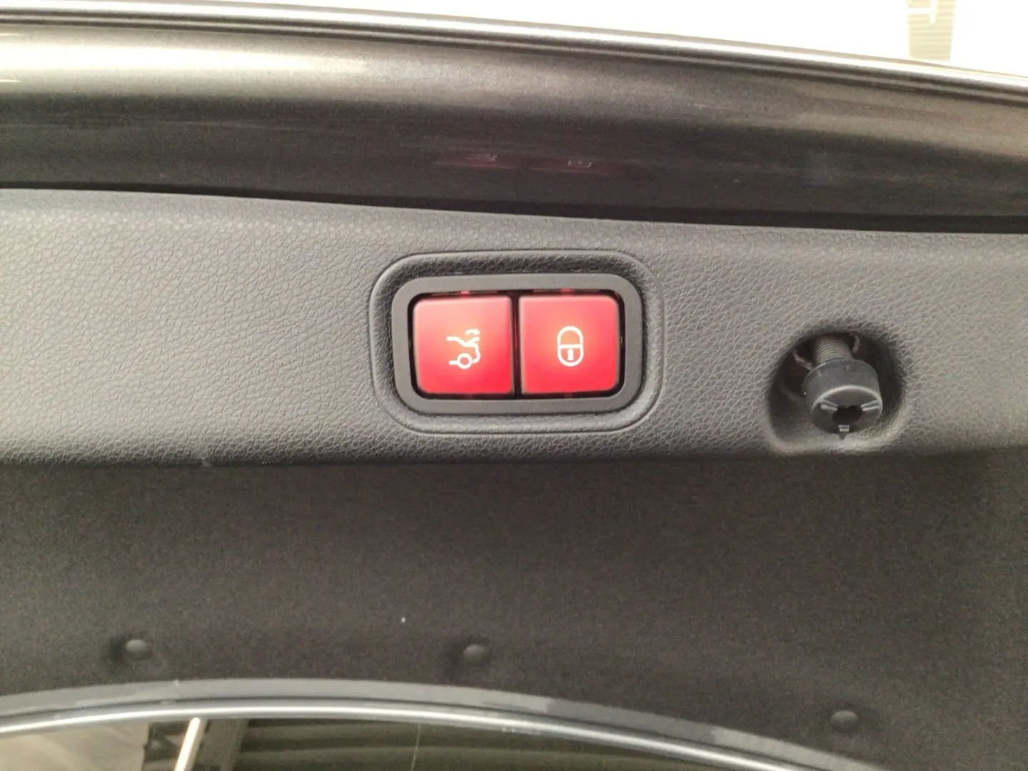 E 200 AVANTG NIGHT BUSI FAP KEYLGO 360  LED WDGS