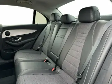 E 220 d Avantgarde KAMERA LED NAVI