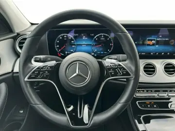 E 220 d Avantgarde KAMERA LED NAVI