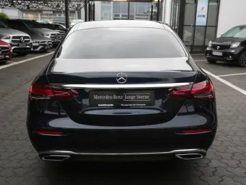 E 300 Avantgarde Standhzg Distronic  Kamera