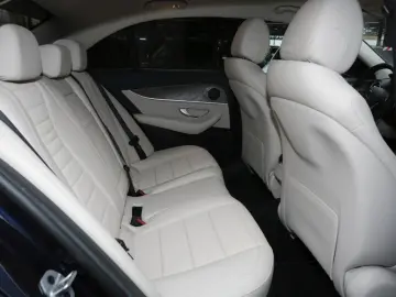 E 300 Avantgarde Standhzg Distronic  Kamera